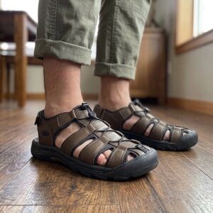 KHOMBU Travis Active Sandal fisherman-style, Men’s 10, Brown